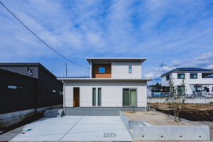 下がり天井がアクセントの家